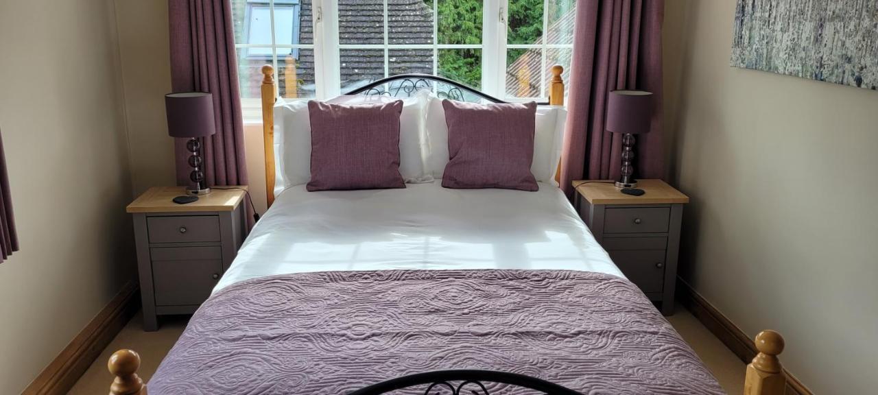 Ha'Penny Acre Bed & Breakfast Sherfield English Exterior foto